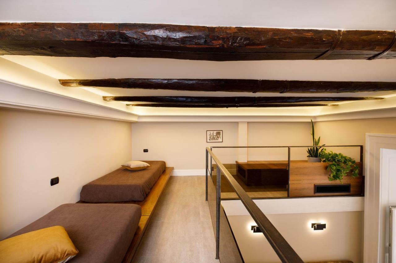 Melrose Napoli Hotel Luaran gambar